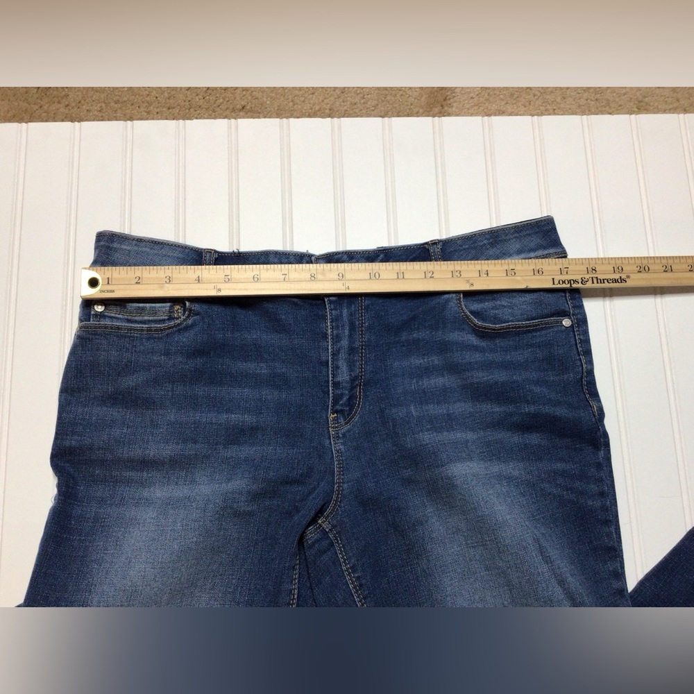 Cato 12p Women's Straight Leg Blue Jeans (0205) - Picture 10 of 10